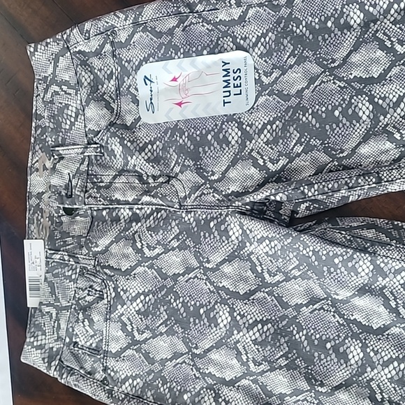 Seven 7 High Rise Skinny Jeans- snake skin print - Picture 4 of 4